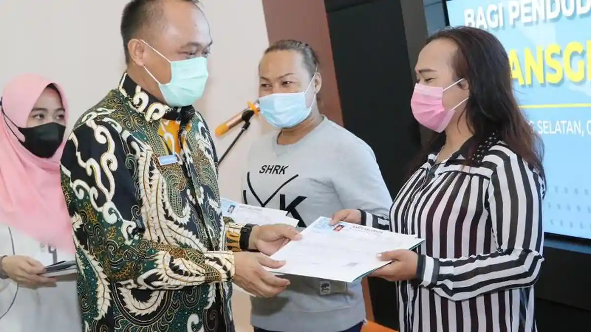 KK dan KTP-el pada Transgender, Jenis Kelamin yang Diakui Negara Hanya Dua