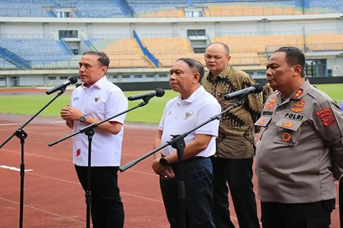 Iwan Bule Bimbang Bawa Timnas Indonesia Keluar Dari AFF dan Gabung EAFF: Kita Lihat Perkembangan