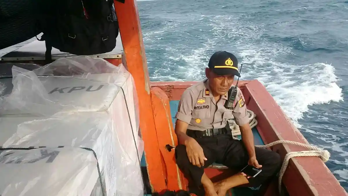 Badai dan Gelombang Tinggi Hadang Boat, Rekap Suara Gagal Diantar ke KIP Aceh Singkil