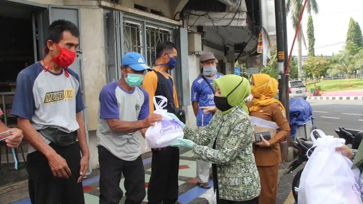 Tradisi Jajanan Gratis Setiap Hari Jadi Ciamis, Dulu Berebut Sekarang Diantar Langsung