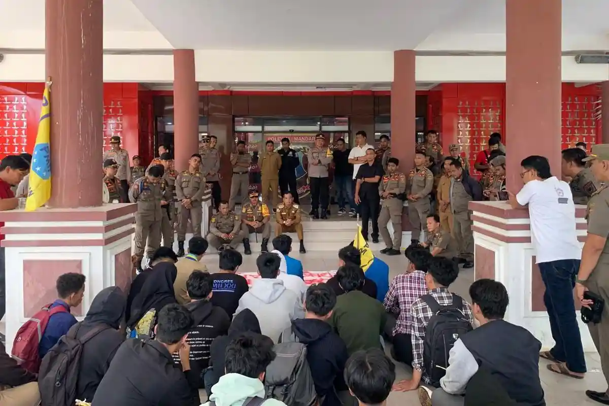 Pj Ilham Borahima Didemo PMII Soal Dugaan Penyelewengan APBD Polman