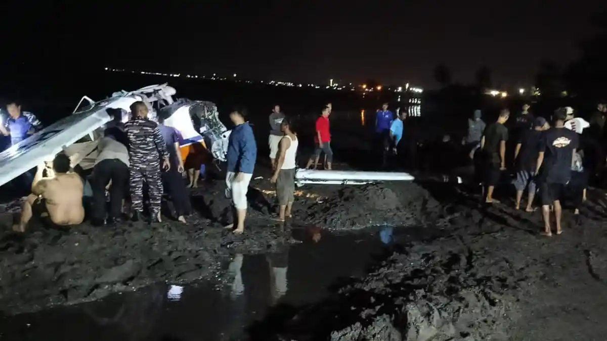 Ini Latihan Kru Pesawat API Banyuwangi yang Mendarat Darurat di Perairan Muncar