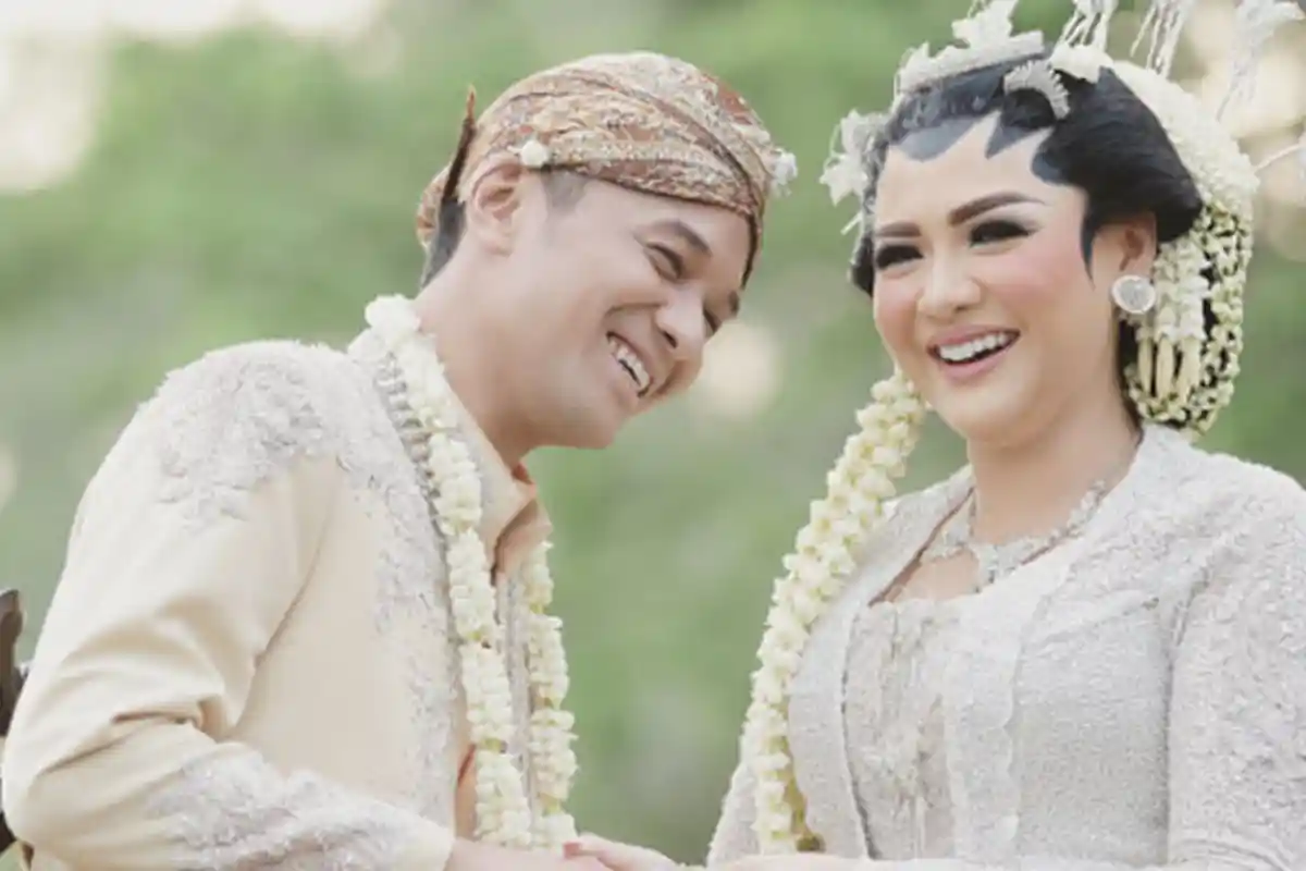 Baru Jadi Pengantin, Foto Lama Vicky Shu Tanpa Busana Beredar Luas, Netizen Sampai Istighfar