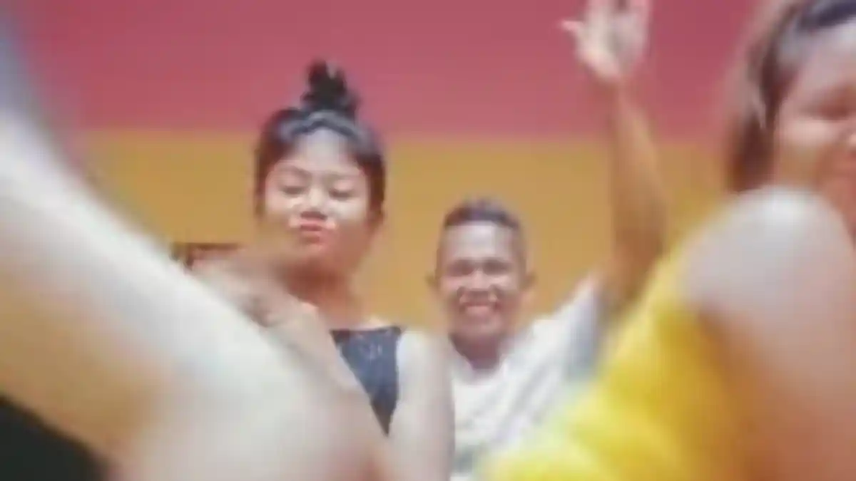 Beredar Video Joget TikTok Napi Wanita dan Pria di Lapas, Begini Nasib Kalapas Pariaman