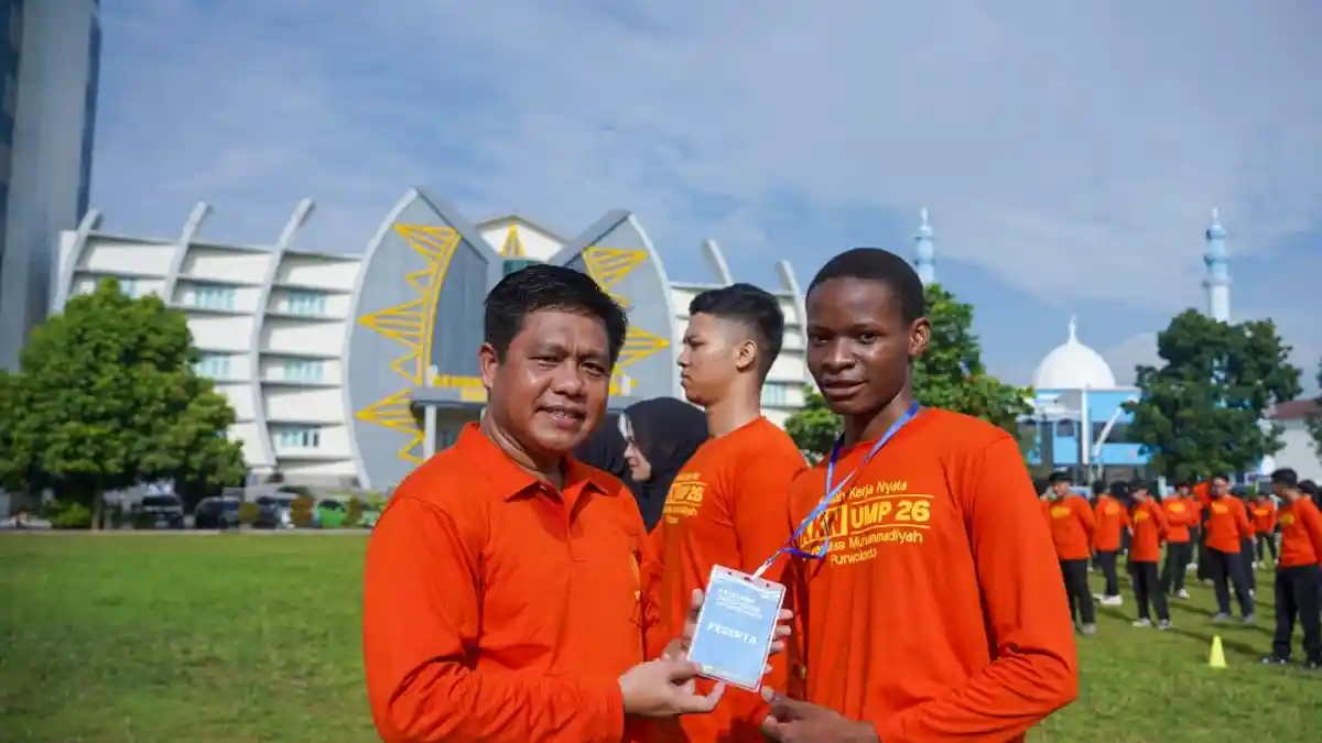 Rektor Jebul Lepas 1008 Relawan Asta Cita UMP Purwokerto, Siap Berdayakan Desa