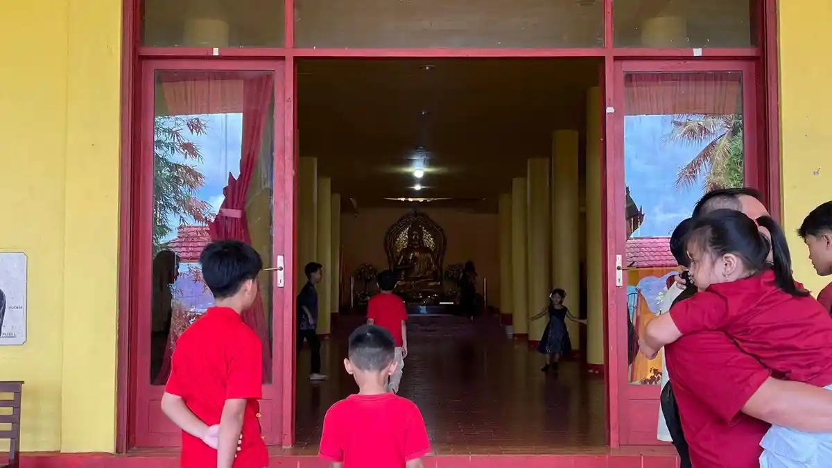 Warga Tionghoa di Ambon Rayakan Tahun Baru Imlek 2576