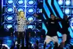Aksi Panggung Agnez Mo