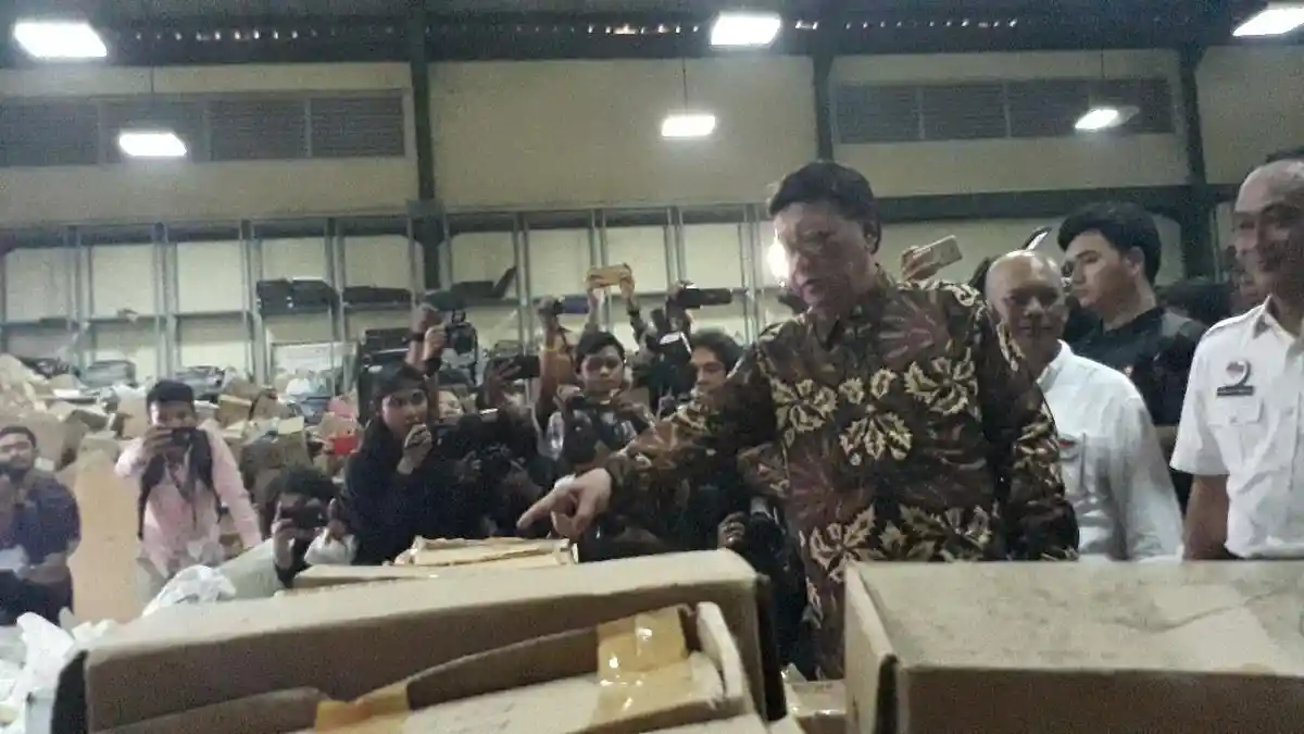 Melihat dari Dekat Gudang Penyimpanan e-KTP di Bogor