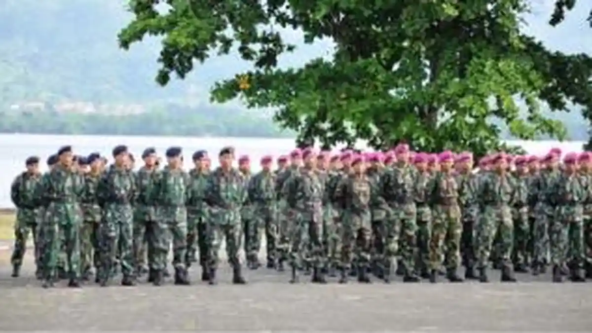 TNI-Polri Maluku Gelar Pasukan Di Lantamal IX Ambon