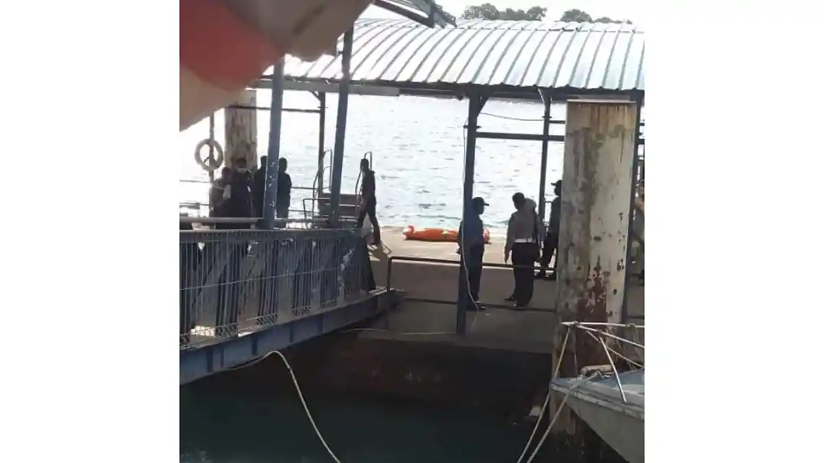 BREAKING NEWS - Mayat Wanita Ditemukan Mengapung di Pelabuhan Punggur Batam