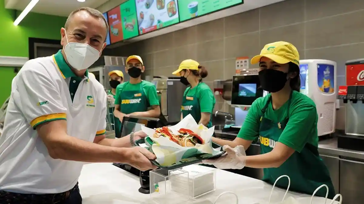 Subway Buka Gerai Pertama di Indonesia Sediakan 5 Menu Sandwich Populer di Dunia