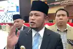 20260224_mobil-dinas-Rp-85-M_Gubernur-Kaltim_Rudy-Masud.jpg