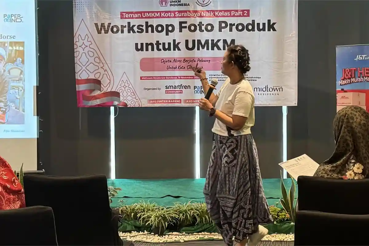 Smartfren Community Gelar Pelatihan Fotografi Produk Libatkan Puluhan UMKM Surabaya