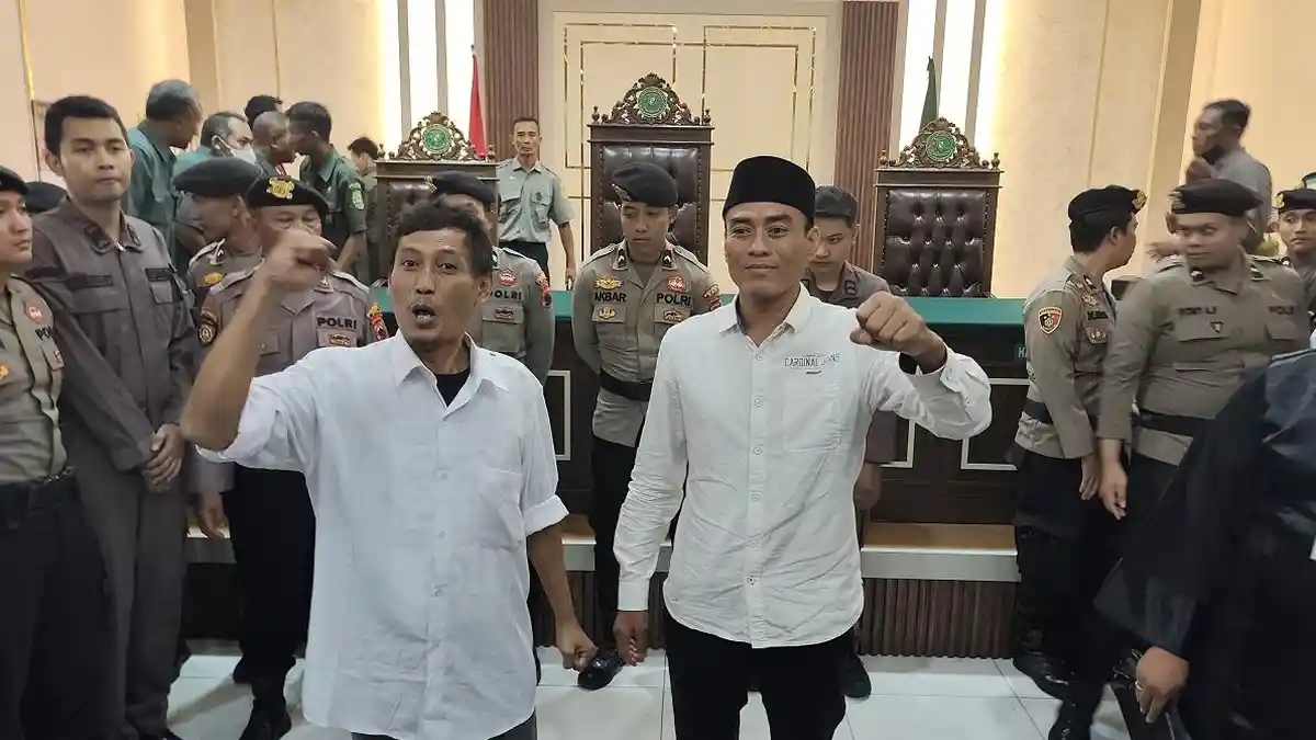 Divonis 6 Bulan Penjara, 2 Pentolan AMPB Pati Kritik Hakim: "Kami Tidak Ridho!"