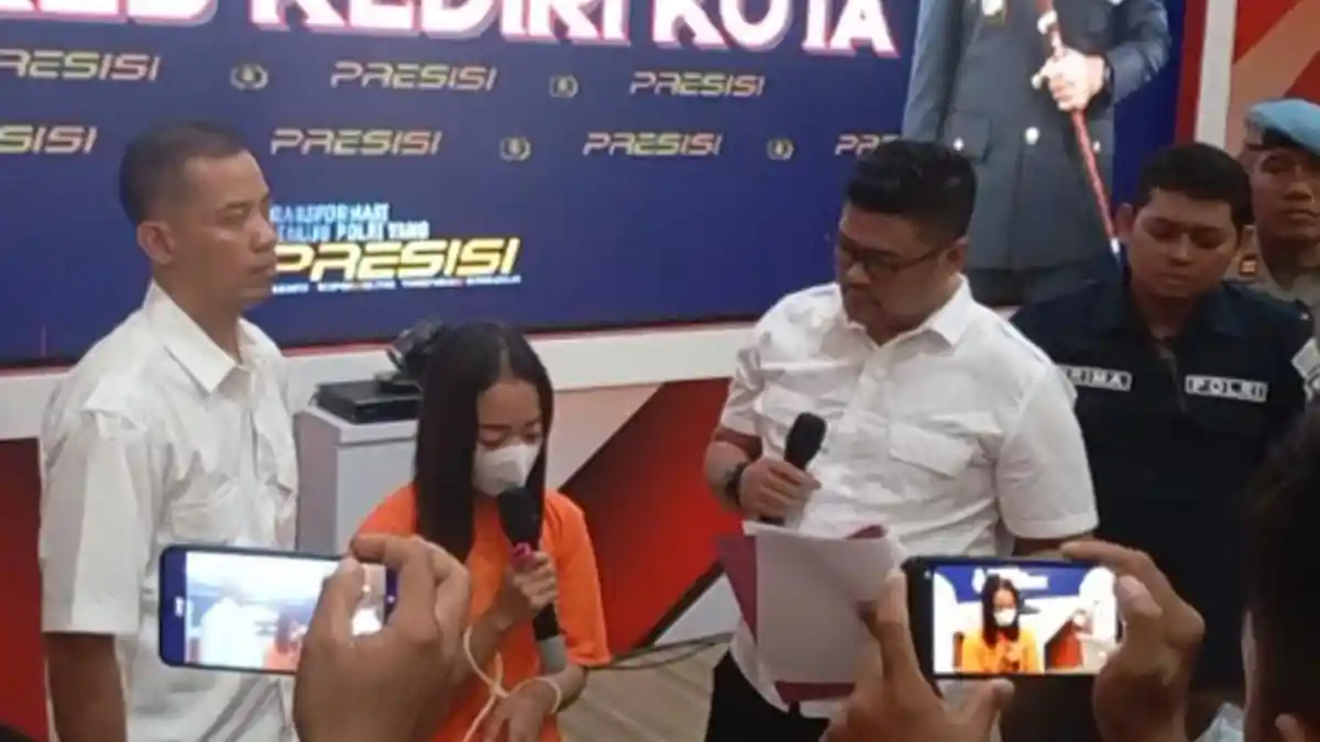 Perempuan Ini Pinjam HP Teman Sambil Curi Saldo Rp 102 Juta Melalui Mobile Banking