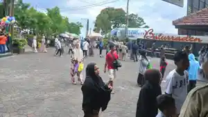 wisata-baturraden-ramai-saat-lebaran.jpg