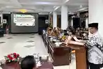 membuka-Rapat-Koordinasi354we.jpg