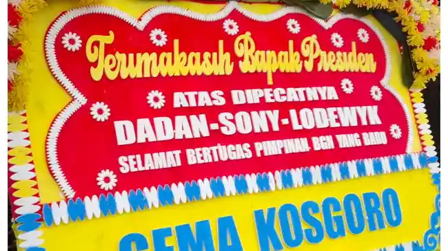 Karangan Bunga Berjejer di Kantor BGN, Ucapan Terima Kasih atas Pencopotan Dadan Hindayana