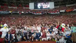SKUAT-GARUDA-Suporter-timnas-di-GBK.jpg