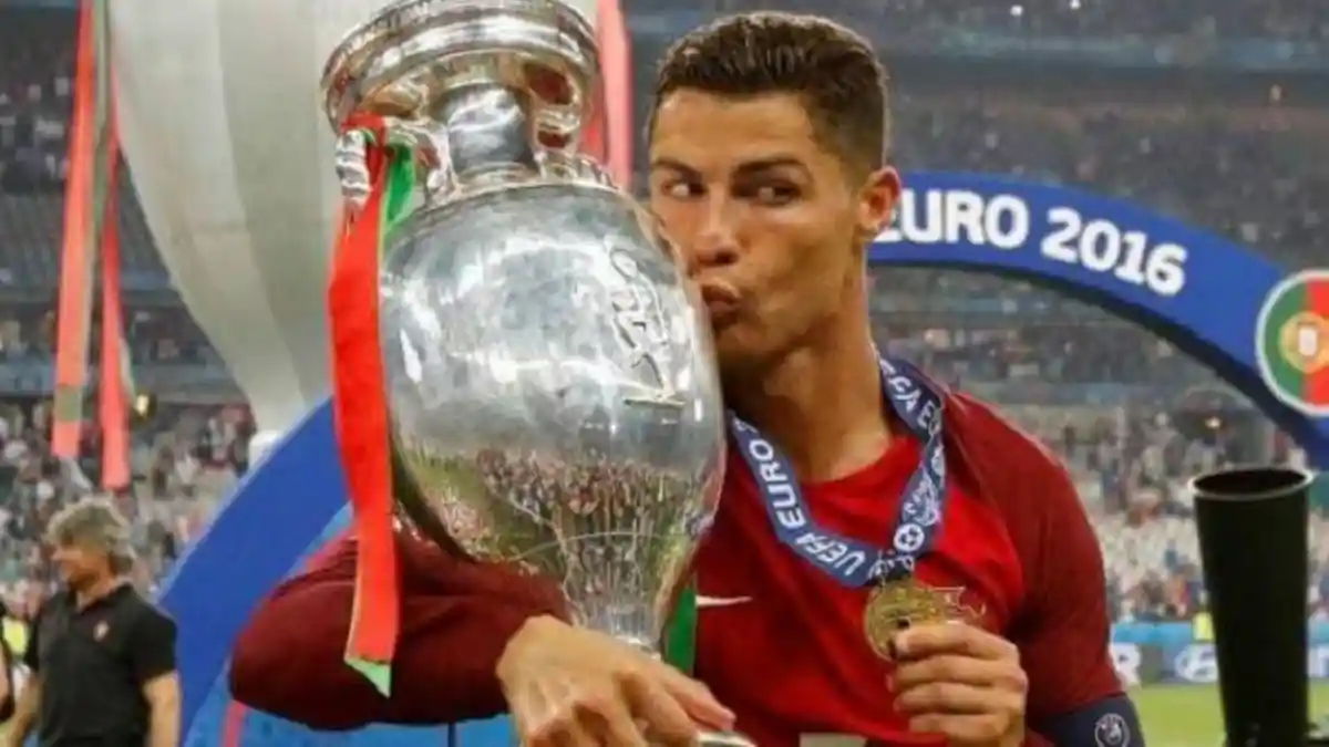 Ternyata Cristiano Ronaldo Hafal Al-Fatihah dan Tak Punya Tato