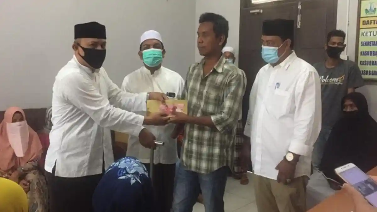 Baitul Mal Bireuen Salurkan Rp 1,4 Miliar Zakat dan Infak, Ini Penerimanya