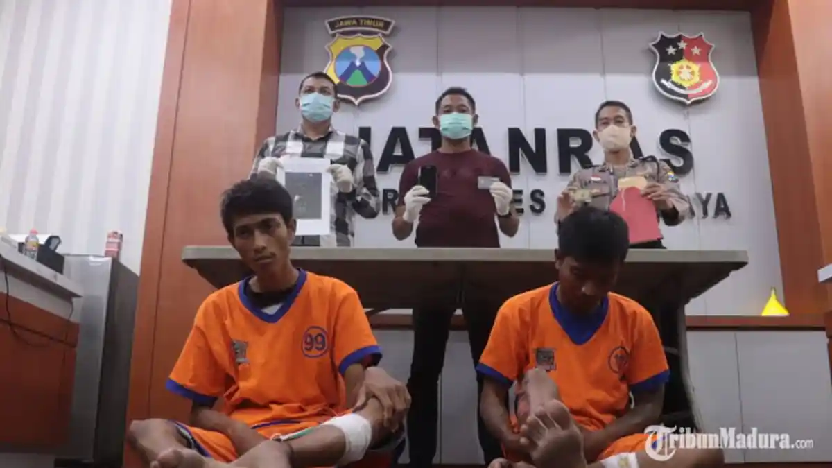 Dua Jambret di Jalan Diponegoro Surabaya Dibekuk Polisi, Terjatuh setelah Motornya Ditabrak