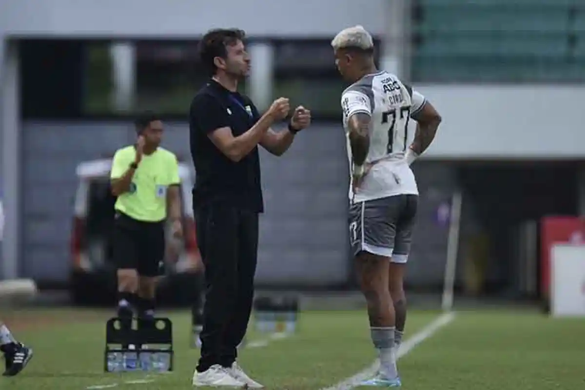 Preview Persib Bandung vs PSM Makassar, Adu Strategi Luis Milla dan Bernardo Tavares di Liga 1