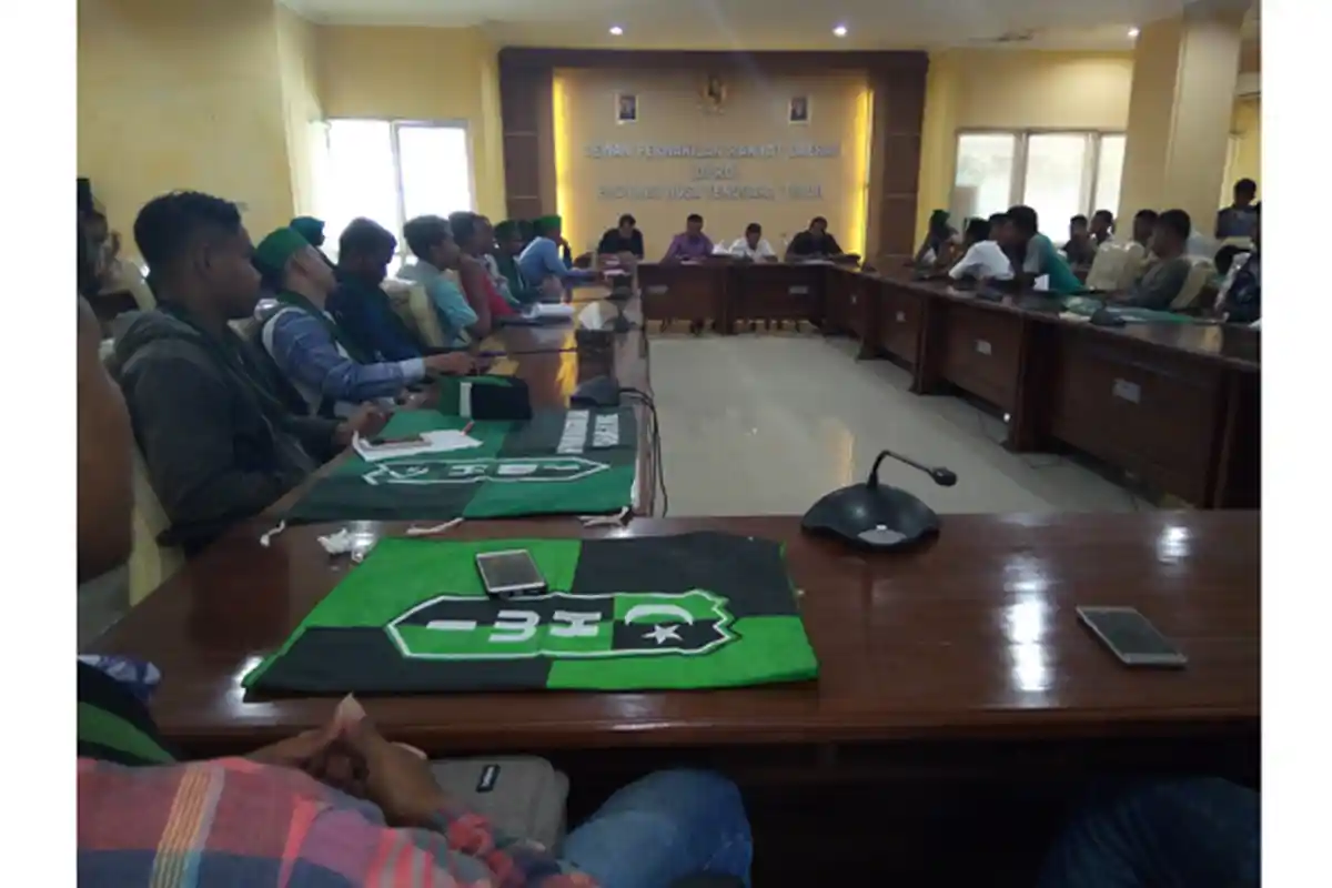 Tuntut Jokowi Perbaiki Situasi Ekonomi, Aktivis HMI Datangi Mapolda dan DPRD NTT