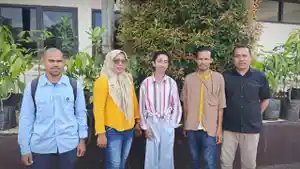 Ethey-Pengacara.jpg