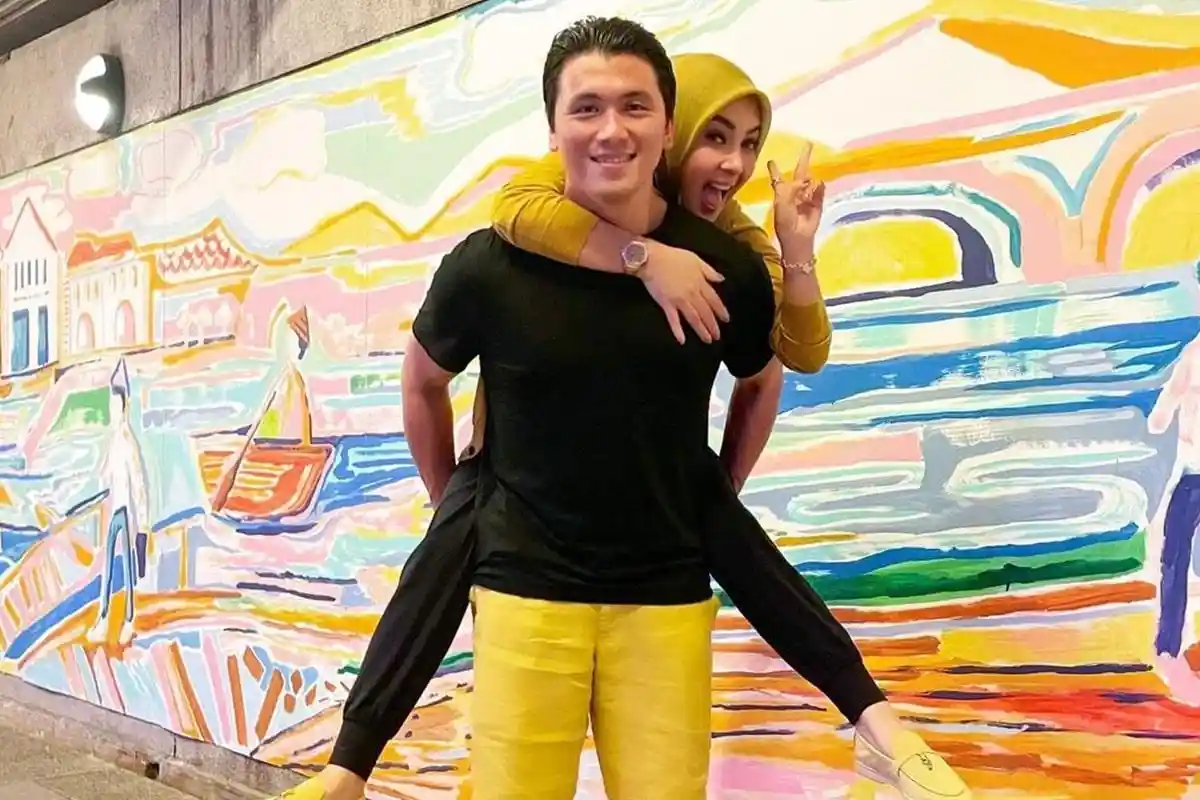 Tepis Isu Cerai, Syahrini Pamer Momen Bareng Reino Barack: You Are My Heart, My One and Only Thought