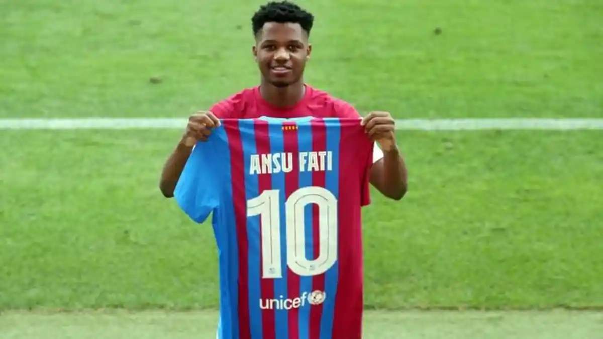 Ansu Fati Jelaskan Pakai Nomor Keramat yang Dulu Dipakai Lionel Messi