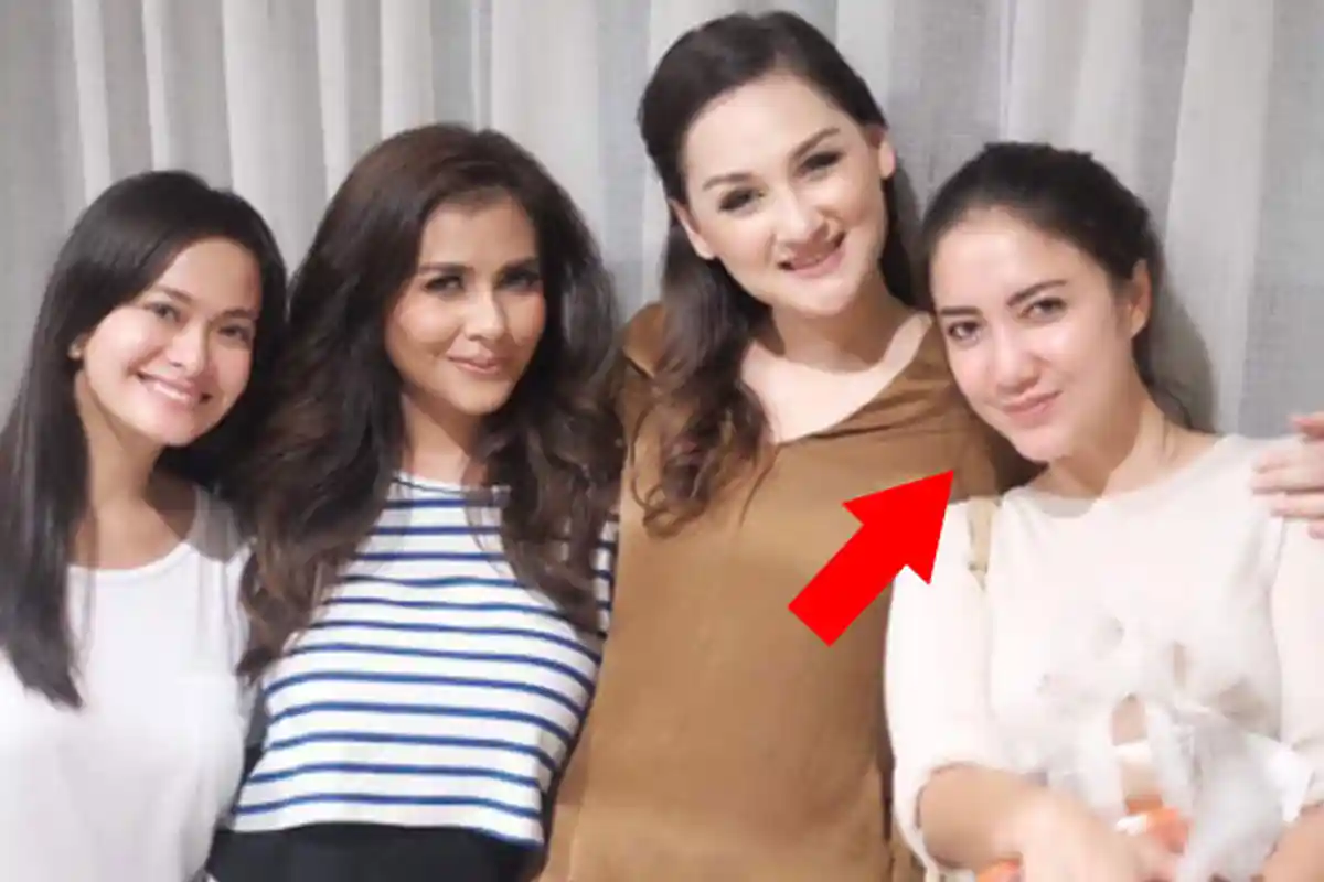 Artis Tuyul dan Mbak Yul Ini Sudah Jarang Tampil Lagi di Layar Kaca, Kini Tinggalnya di Tengah Sawah