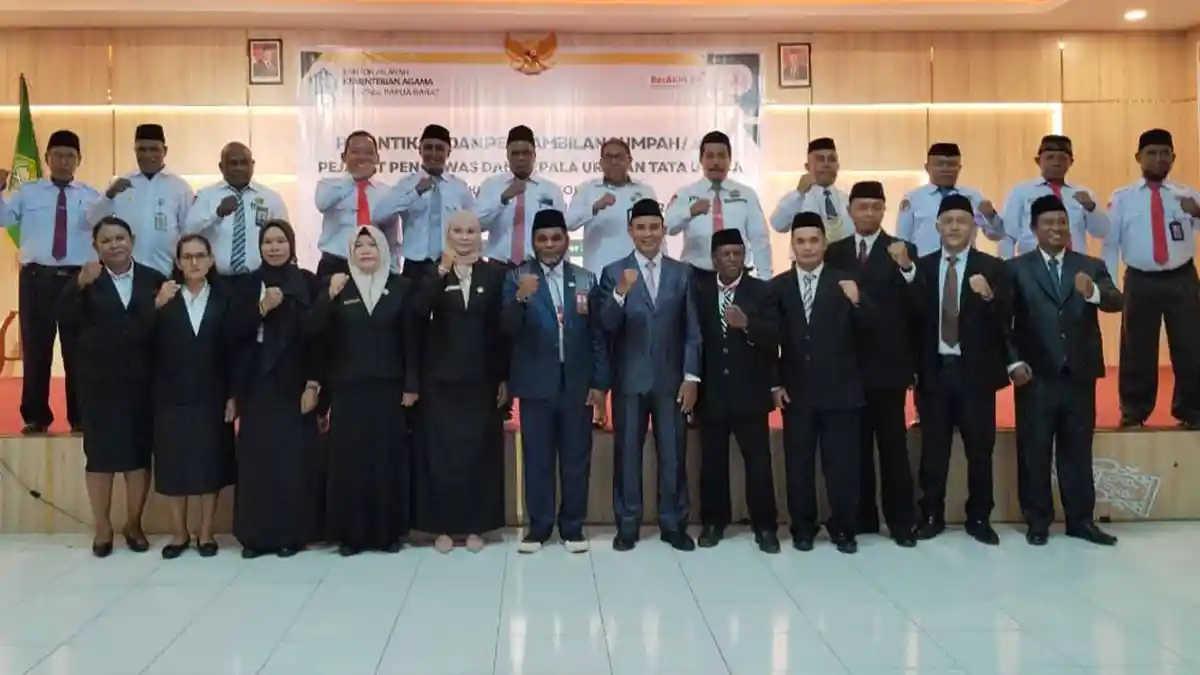11 Pengawas dan Kepala Urusan Tata Usaha Lingkup Kemenag Papua Barat Dilantik, Berikut Nama-namanya