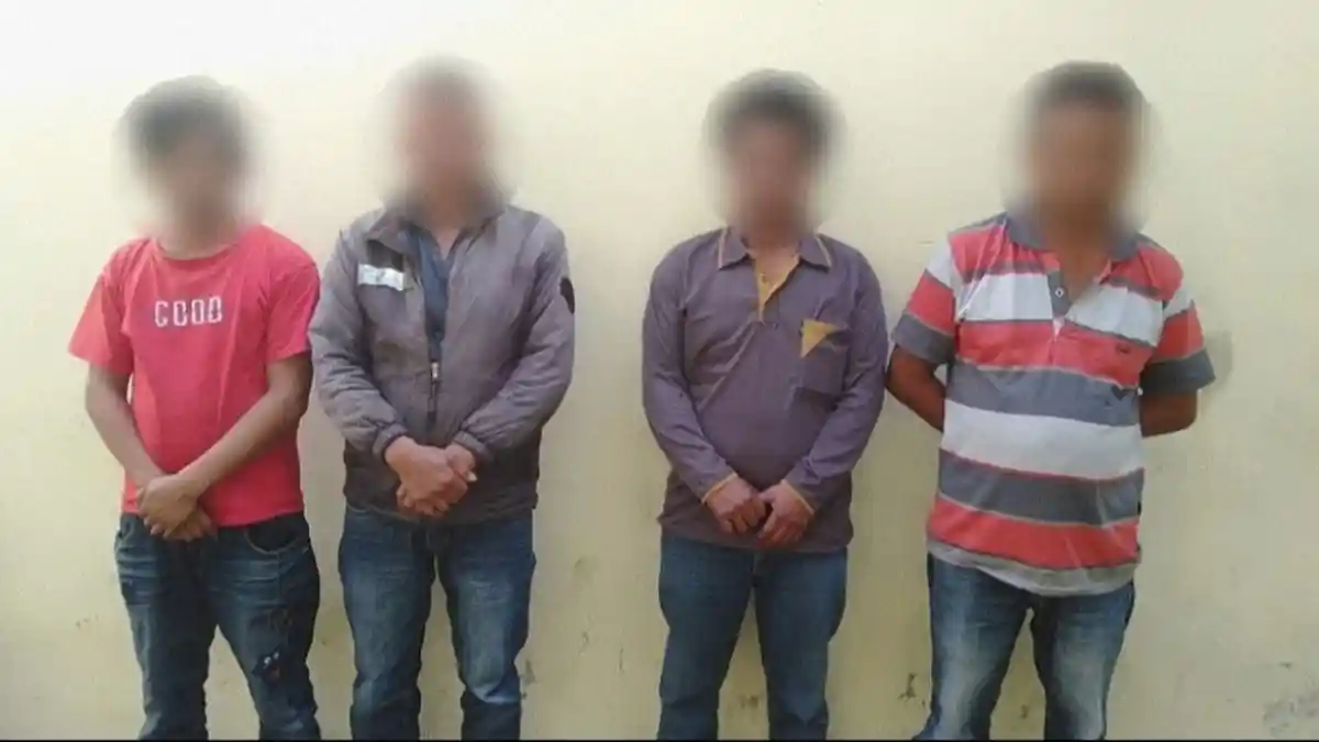 Empat Tersangka Judi Domino Lemas dan Gemetaran Dikepung Polisi