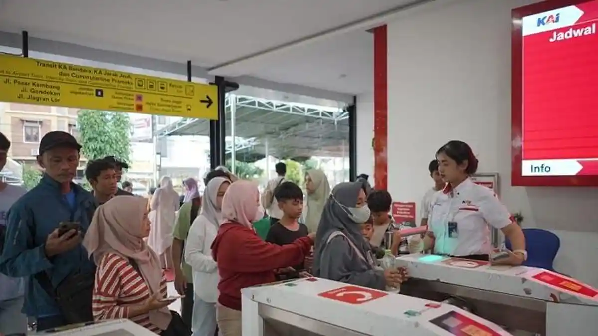 Tips Hindari Kepadatan KRL Jogja-Solo di Libur Lebaran, Naik dan Turun dari Stasiun Lempuyangan