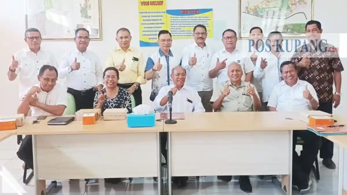 Berita Gembira, Prof Godlief Neonufa Terpilih Kembali Sebagai Rektor UKAW Kupang Periode 2023-2027