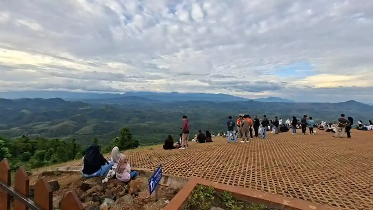 Akses Rampung, Puncak Pamaton Disiapkan Jadi Destinasi Wisata Baru di ...