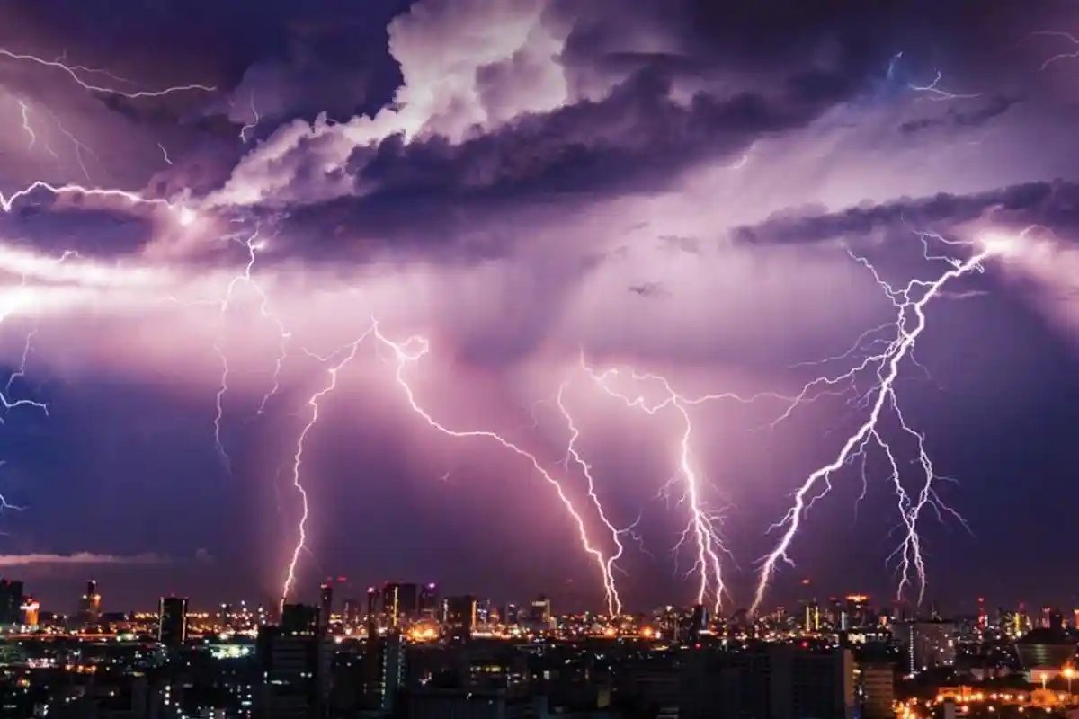 Info BMKG: Waspada Peringatan Dini Kota yang Dilanda Cuaca Ekstrem hingga Sabtu 9 Februari 2019