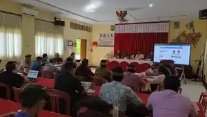 Suasana-saat-Disdikpora-Jembrana-melakukan-sosialisasi-serta-uji-coba-penggunaan-aplikasi.jpg