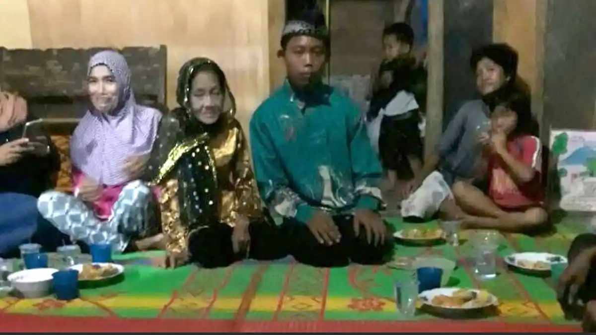 Nikahi Nenek Berusia 71 Tahun, Remaja Ini Disebut Cemburuan