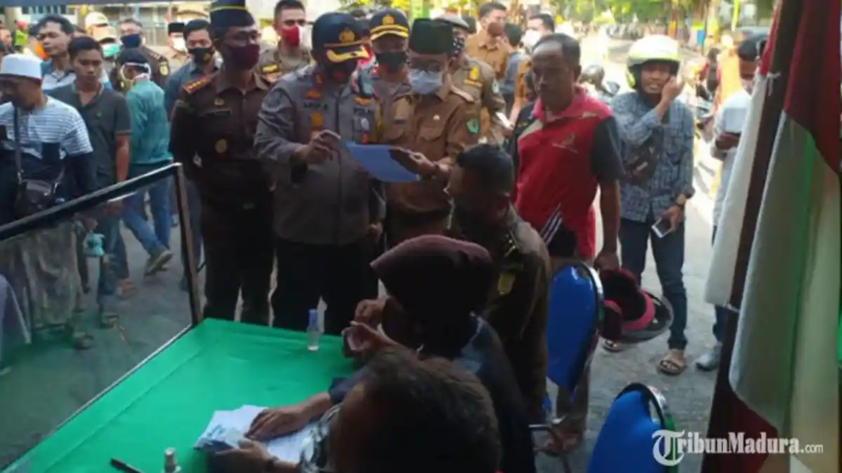Hari Pertama Operasi Yustisi di Pamekasan, Puluhan Orang Didenda Karena Tak Pakai Masker