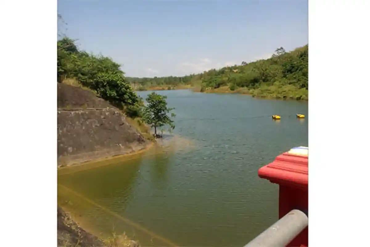 Pesona Wisata Waduk Nipah di Sampang Madura