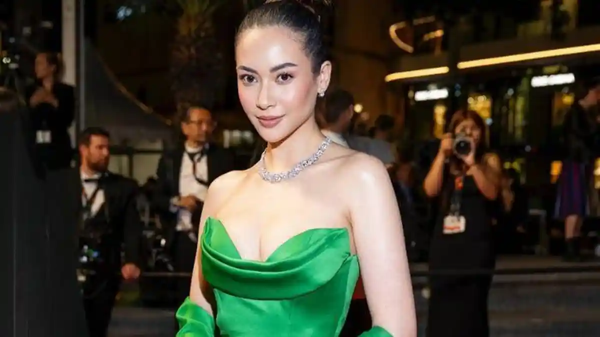 Profil Elvira Devinamira, Eks Putri Indonesia yang Masuk Nominasi Ajang Festival Film Cannes 2025