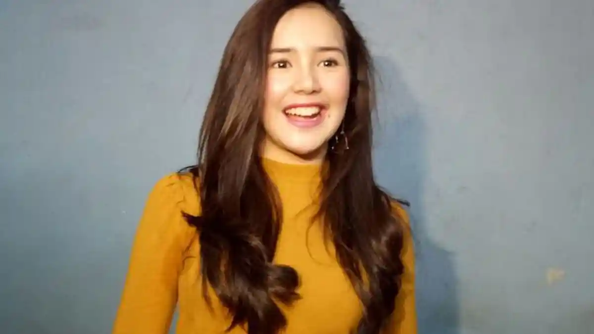 Beby Tsabina Dekat dengan Endy Arfian Tapi Mengaku Cuma Berteman