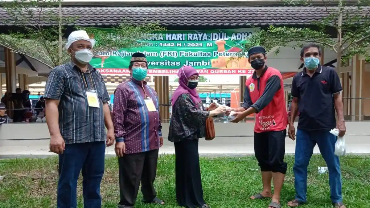 Fakultas Peternakan Universitas Jambi Potong 9 Ekor Sapi Tepat di Hari Raya Idul Adha