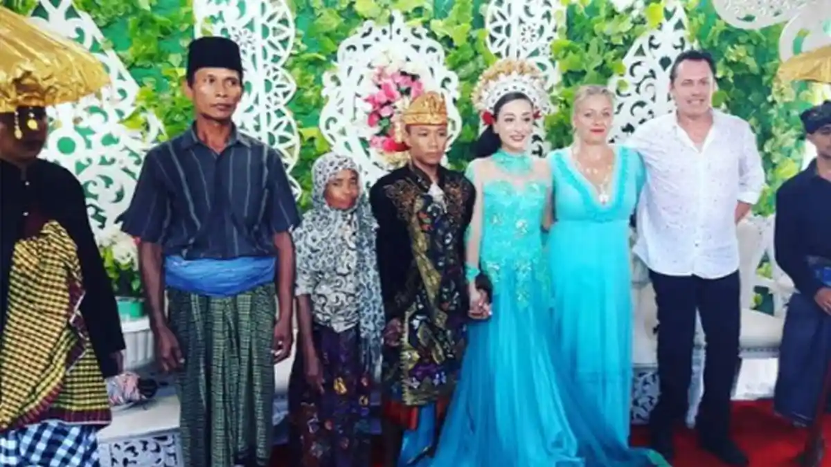 Viral Pria Lombok Nikahi Bule Perancis, Segini Gaji Pertamanya Kerja Jadi Kuli Bangunan di Perancis