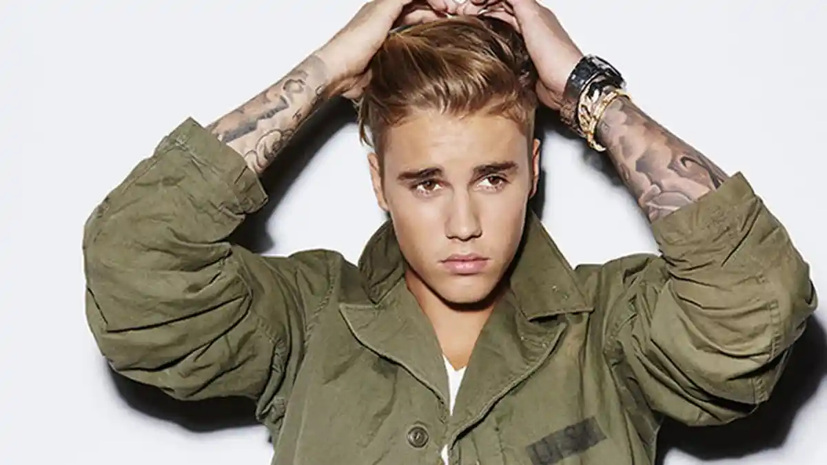 Tambah Tato, Perut Justin Bieber Penuh dengan Tinta Hitam, Netizen malah Bersedih!
