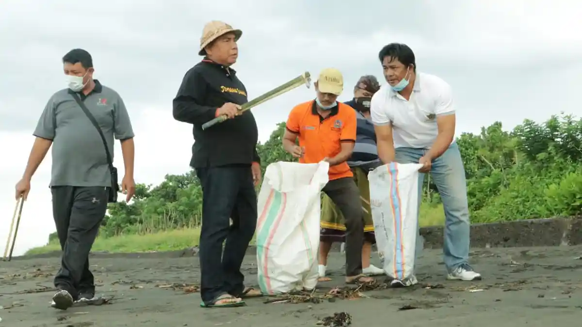 Jembrana dan Program STOP Sinergi Tangani Sampah Plastik