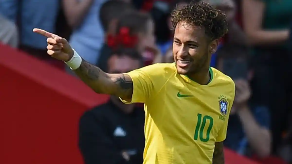 Berikut Daftar Pemain Skuad Grup E: Brasil, Kosta Rika, Swiss, Serbia