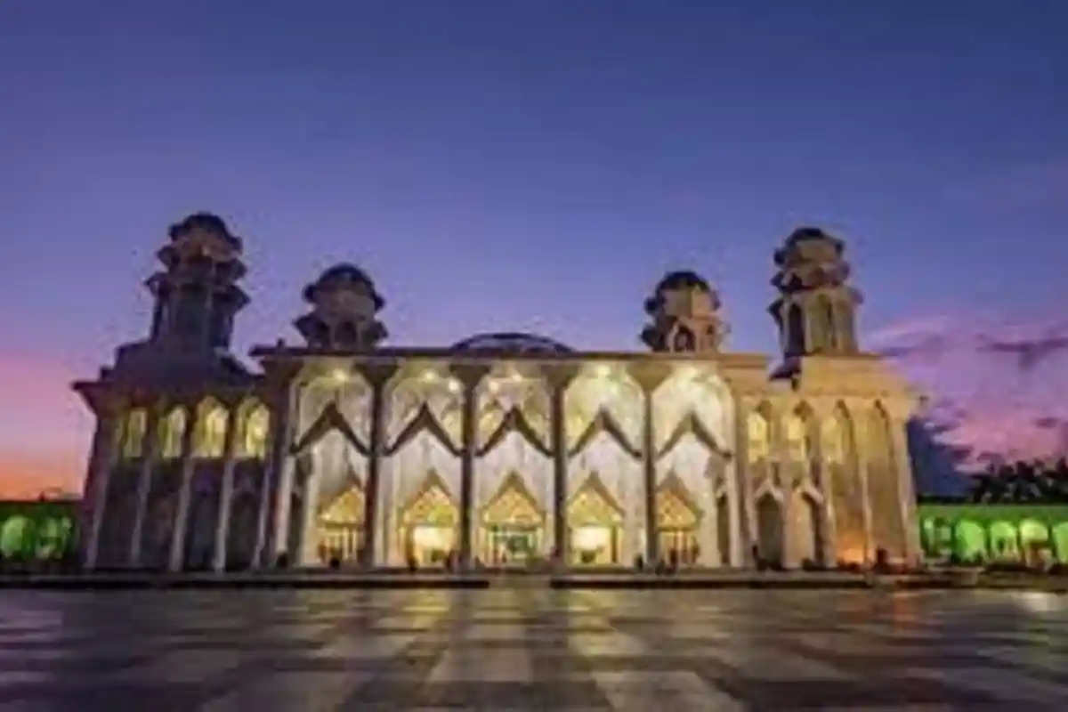 Masjid Agung Al Kautsar Kendari Jadi Pilihan Ngabuburit Jelang Puasa Ramadan